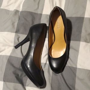 Nine & Co Black Heels